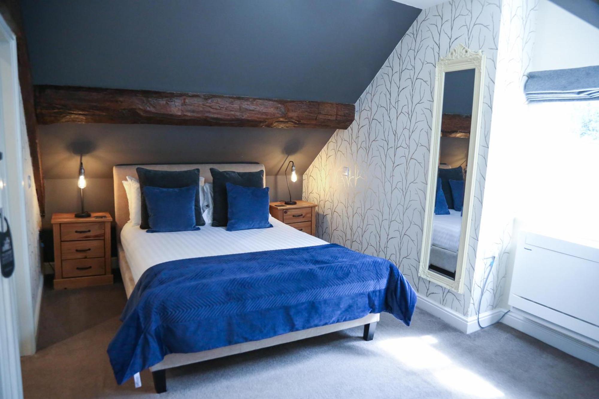 Bed & Breakfast The Charlton Arms 4*